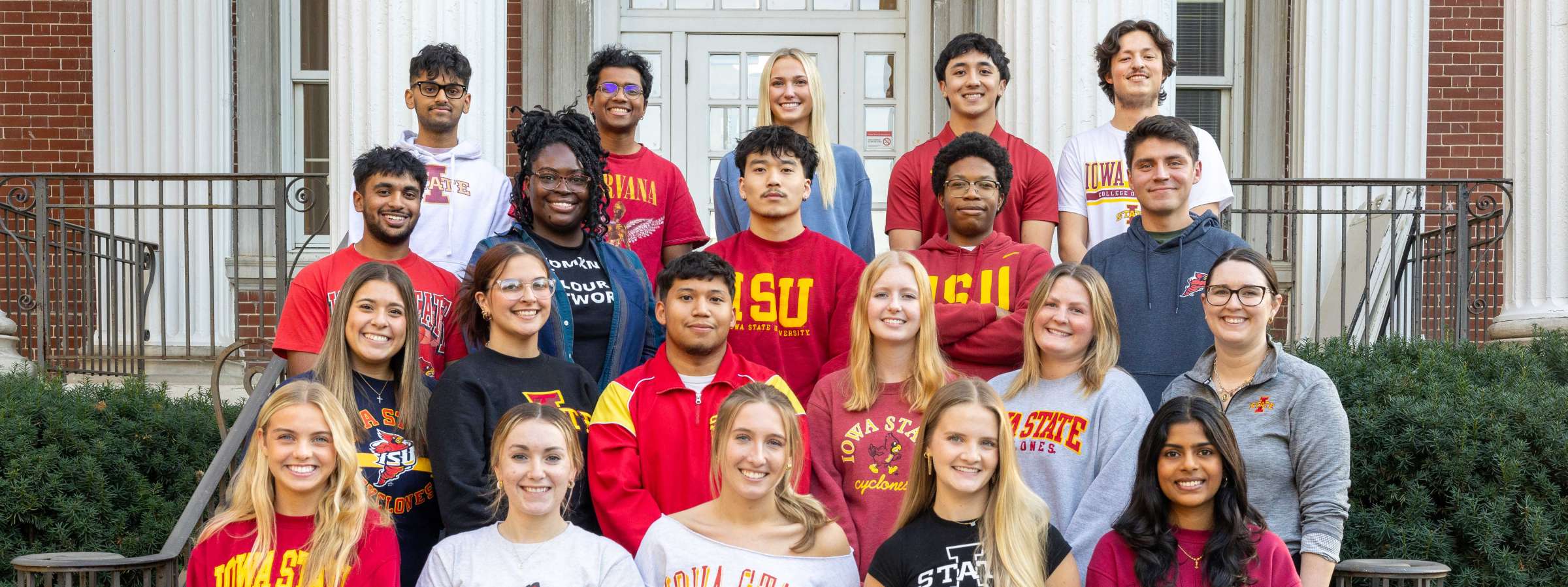 A group photo of the students and staff who work in the Admissions Call Center